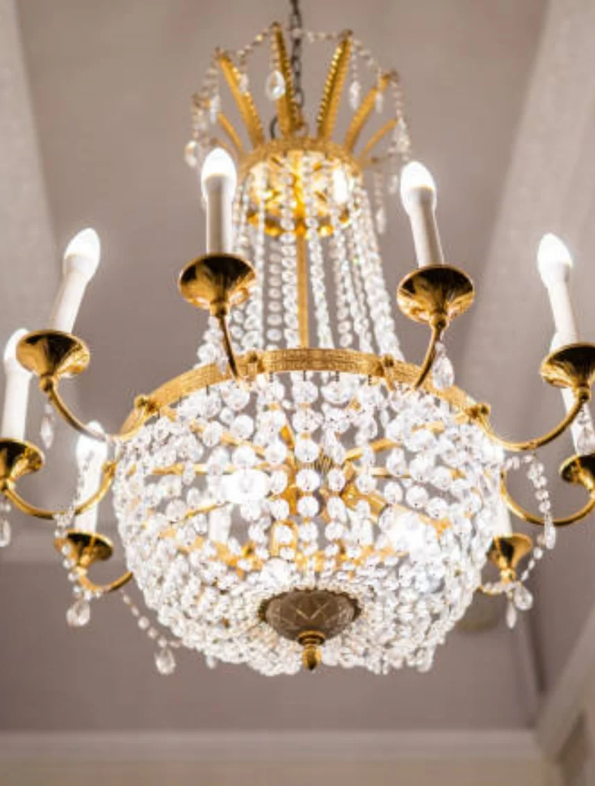 Chandeliers: Luxury in Light, Timeless Elegance
